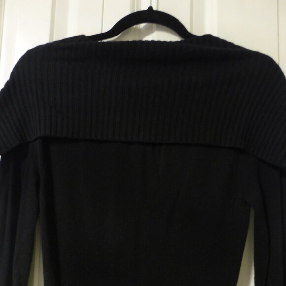 GUESS black long zip up sweater - Picture 7 of 10